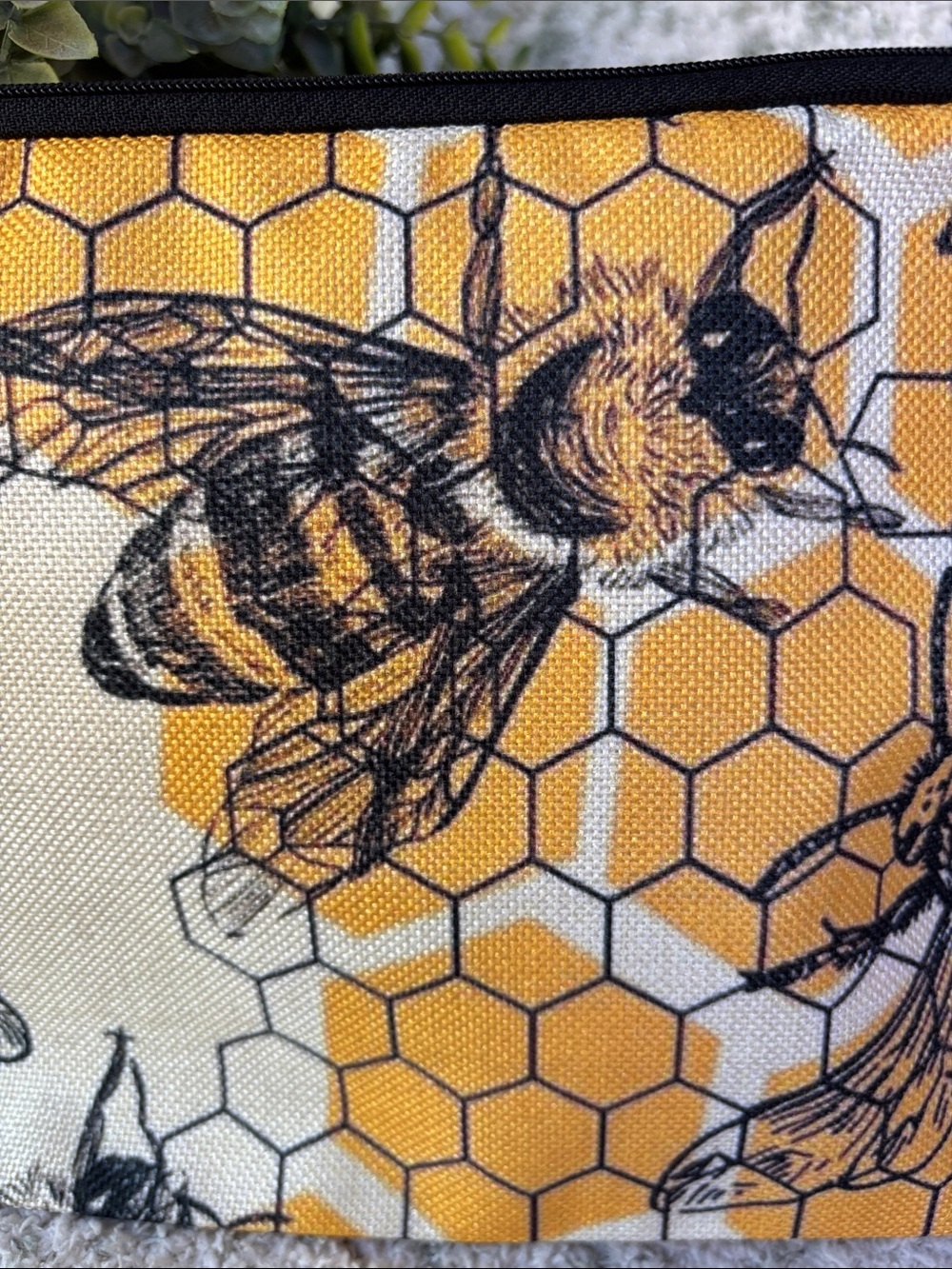 Bee Honeycomb PolyCanvas Cosmetic Bag Pouch Yellow & Black NWT 7x10x2” - Picture 4 of 13